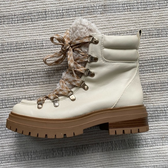 Circus By Sam Edelman Ivory Georgia Boots - Picture 5 of 15